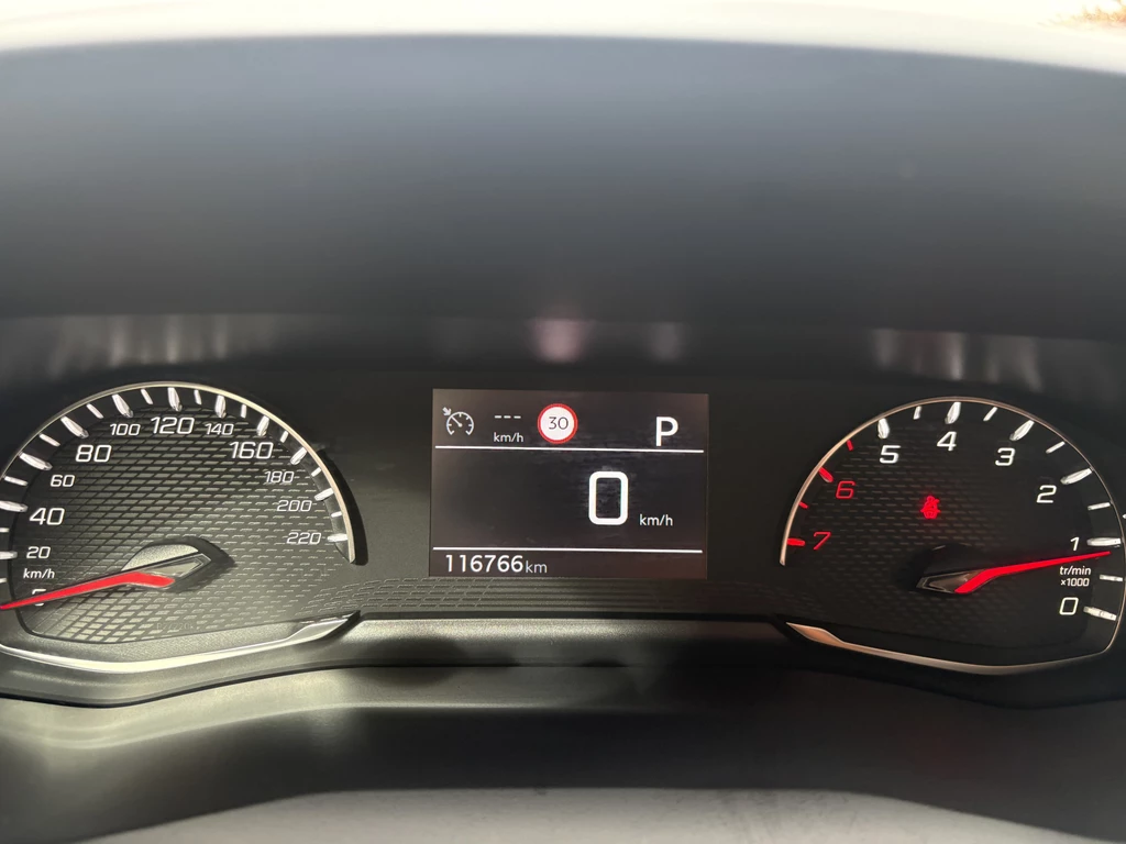 Peugeot 208 – foto 19