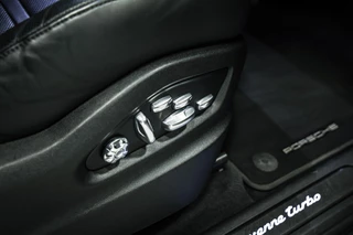 Porsche Cayenne – thumbnail 24