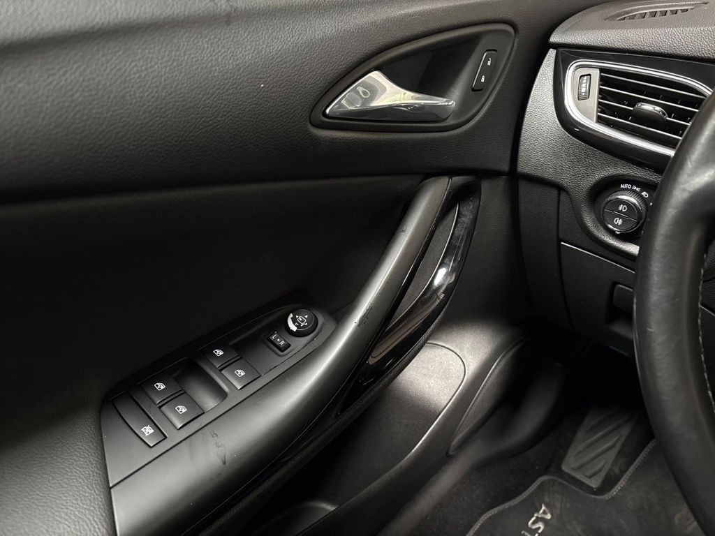 Opel Astra – foto 16