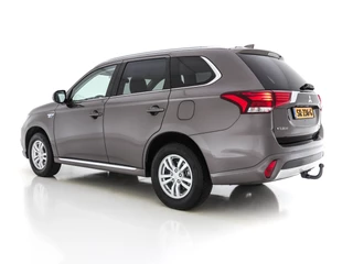 Mitsubishi Outlander – thumbnail 2