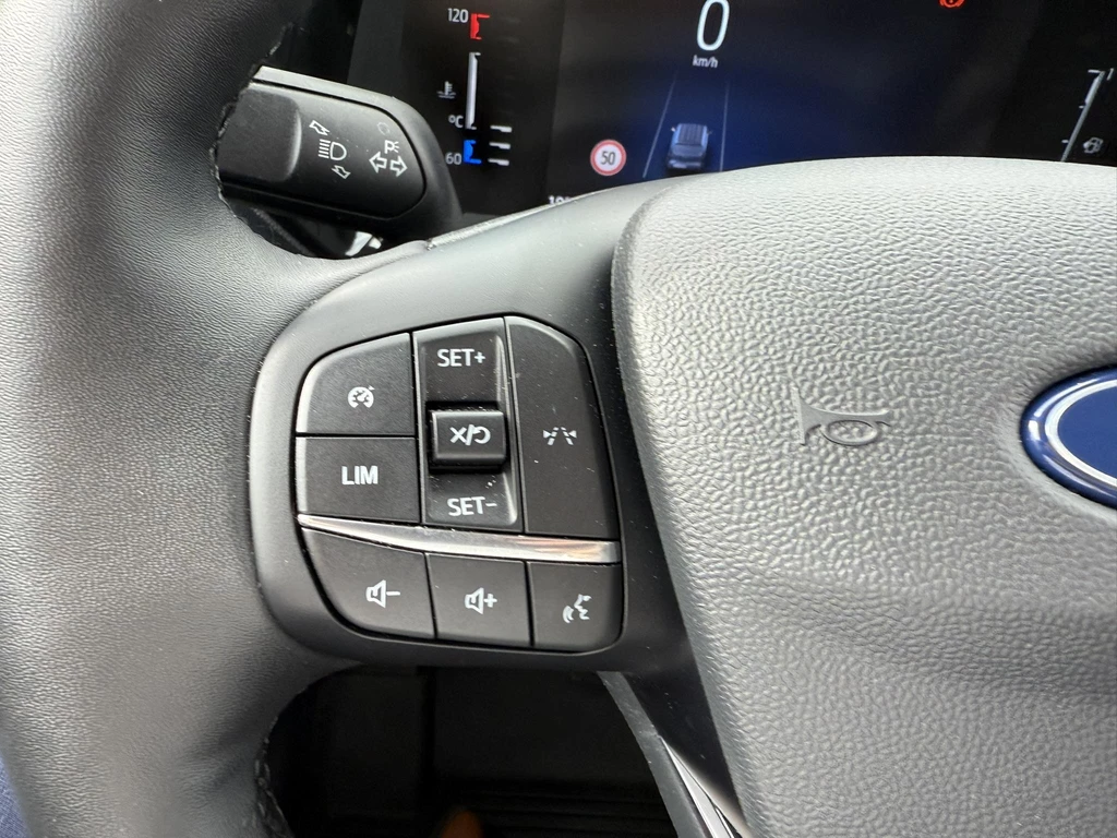 Ford Transit Courier – foto 11