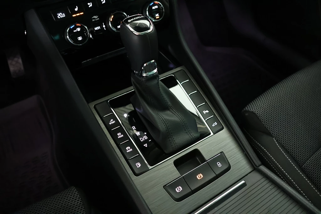 Škoda Superb – foto 34