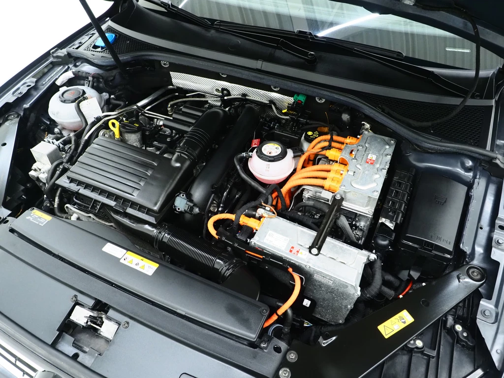 Volkswagen Passat – foto 12