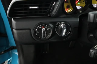 Porsche 911 – thumbnail 33