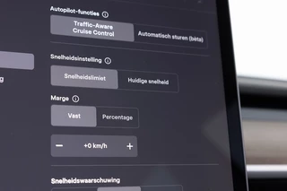 Tesla Model 3 – thumbnail 24