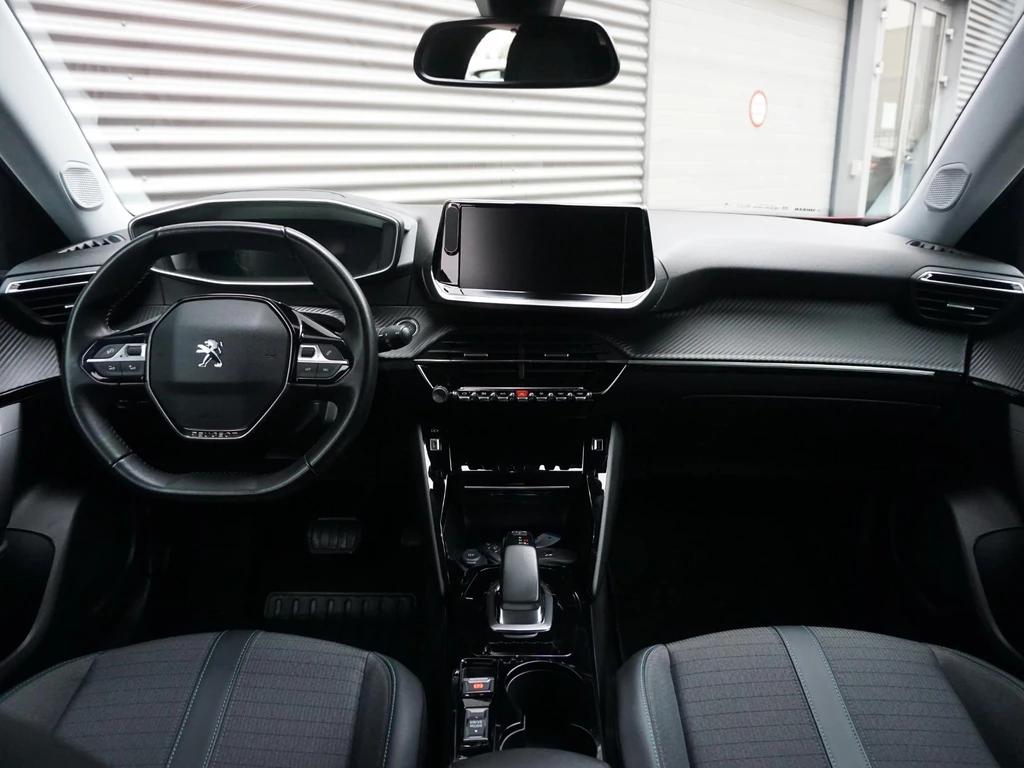 Peugeot e-2008 – foto 12