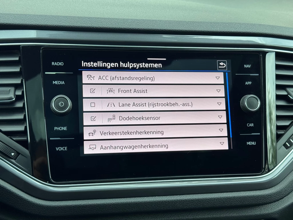 Volkswagen T-Roc – foto 21