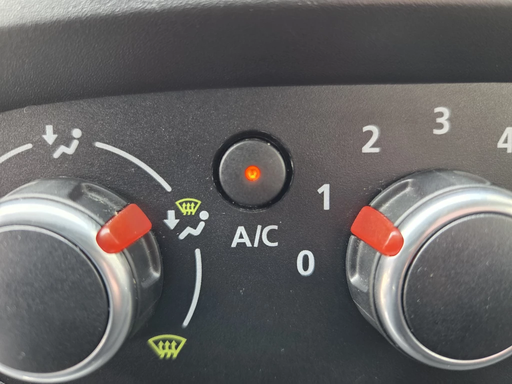 Renault Trafic – foto 26