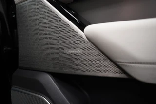 Land Rover Range Rover Velar – thumbnail 7