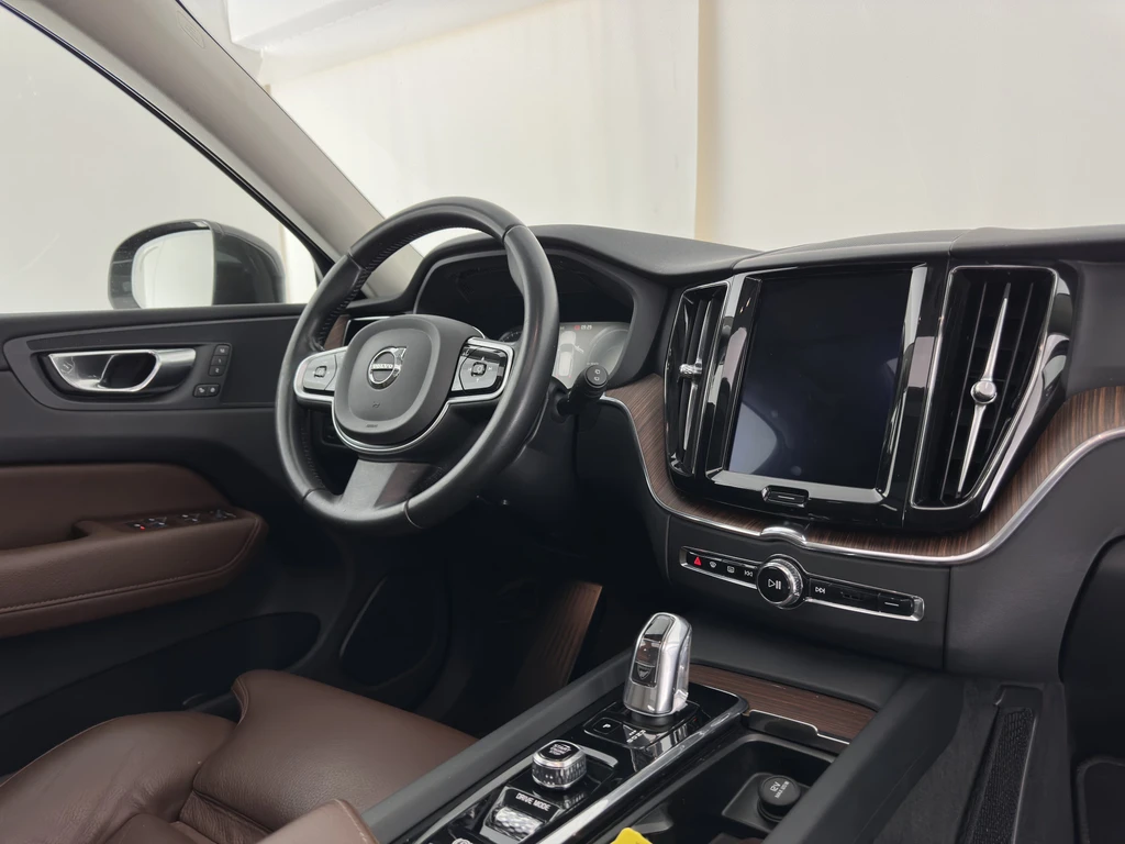 Volvo XC60 – foto 8