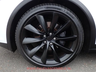 Tesla Model X – thumbnail 10