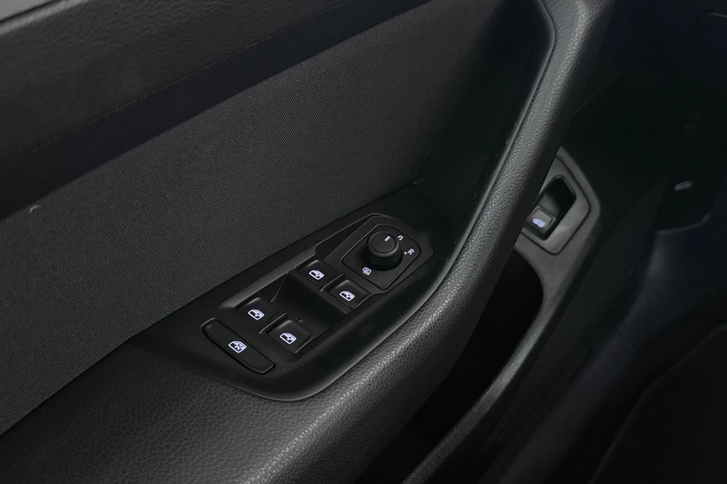Volkswagen Passat – foto 43