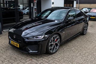 Jaguar XE – thumbnail 2