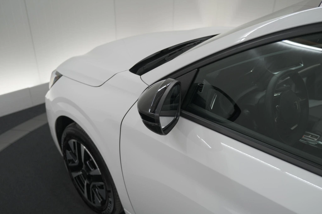 Peugeot e-208 – foto 27