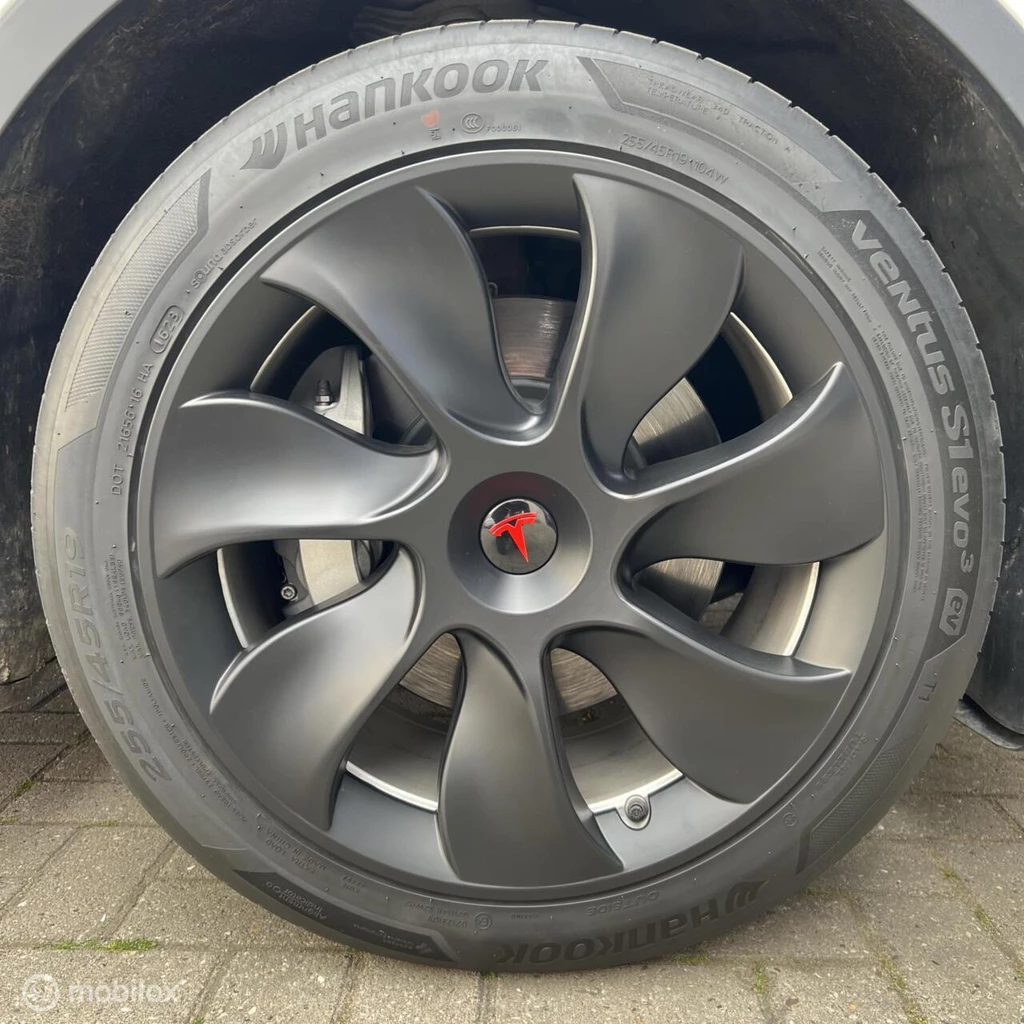 Tesla Model Y – foto 21