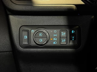 Ford Kuga – thumbnail 32