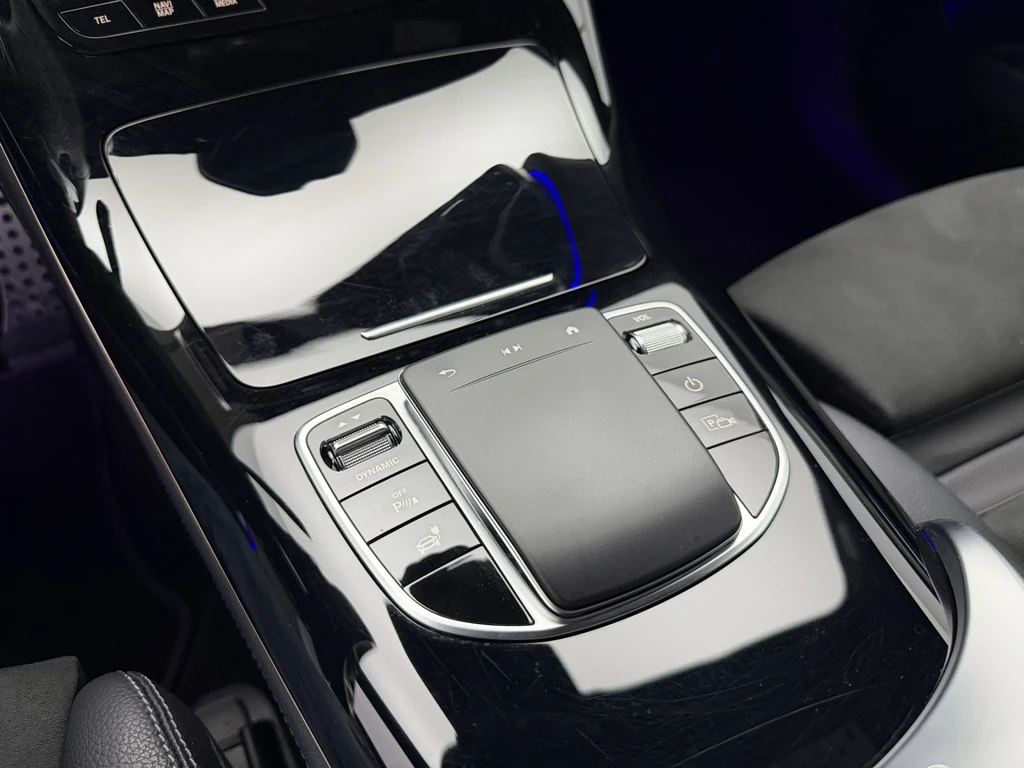 Mercedes-Benz EQC – foto 31