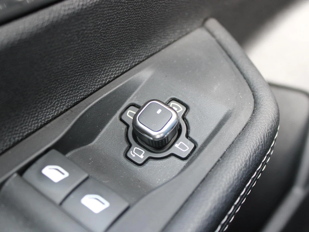 Opel Astra – foto 25