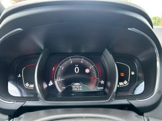 Renault Scénic – thumbnail 17