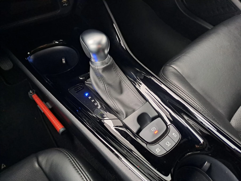 Toyota C-HR – foto 30