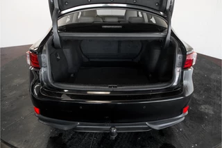 Lexus IS – thumbnail 36