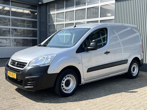 Peugeot Partner 120 1.6 HDi 5x voorradig Marge Airco Btw / Bpm vij Cruise controle Parkeerhulp achter Navigatiesysteem Dealer onderhouden Euro 5 Ex overheid Bpm en btw vrij voor particulier gebruik!! Marge