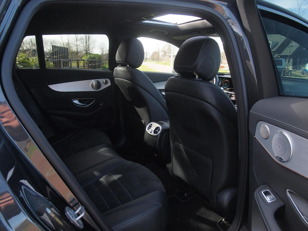 Mercedes-Benz EQC – foto 31