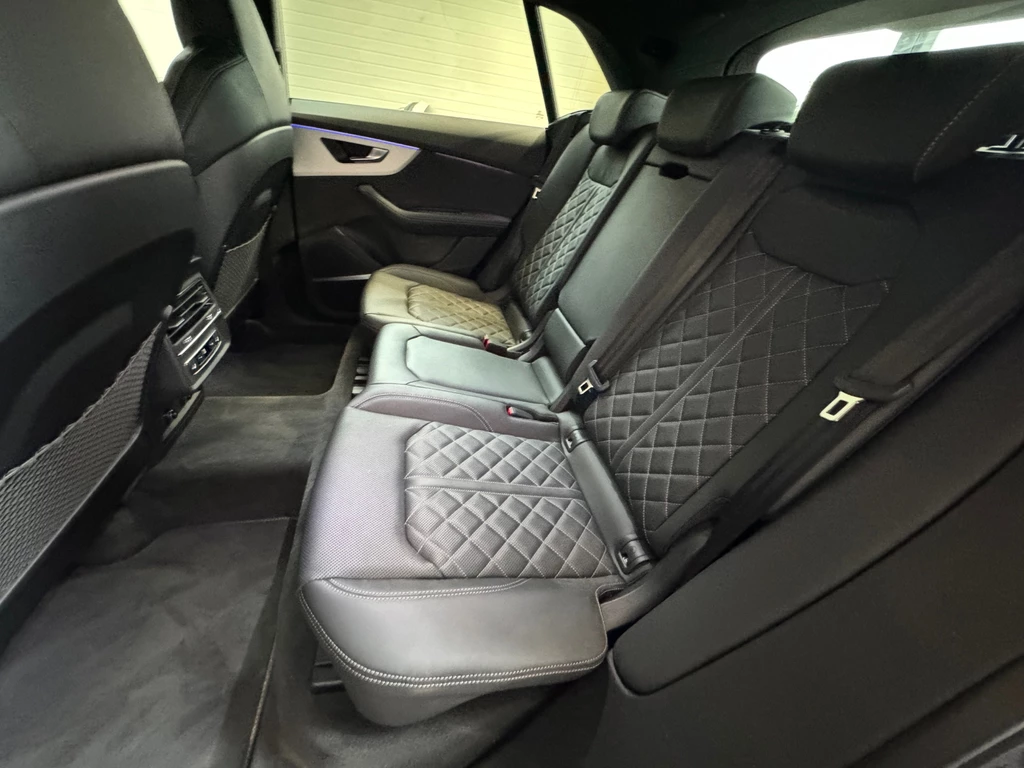 Audi Q8 – foto 22