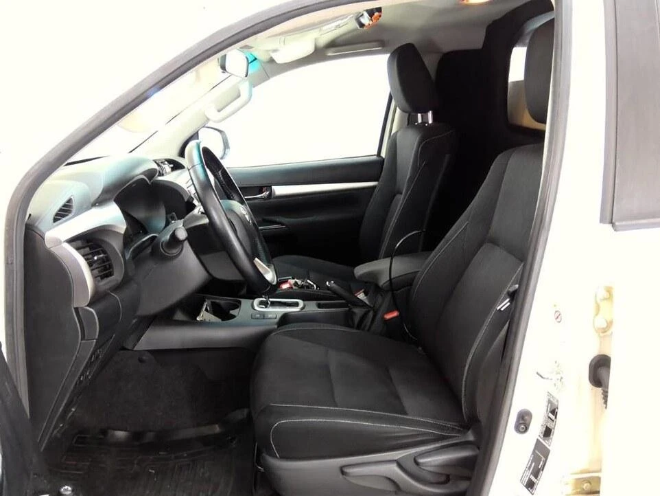 Toyota Hilux – foto 6