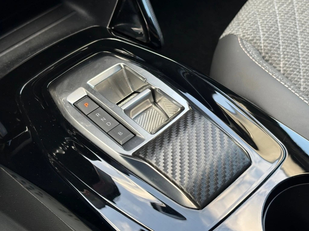 Peugeot e-2008 – foto 13