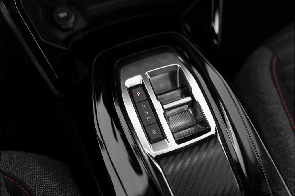 Peugeot e-208 – foto 12
