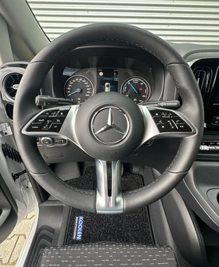 Mercedes-Benz eVito – thumbnail 8