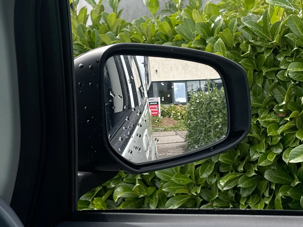 Peugeot iOn – foto 22