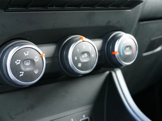 Renault Captur – thumbnail 22