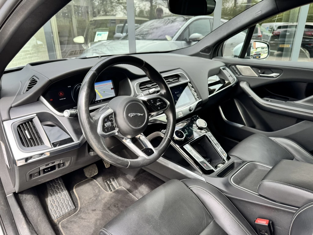 Jaguar I-PACE – foto 8