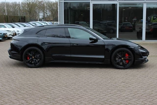 Porsche Taycan – thumbnail 6