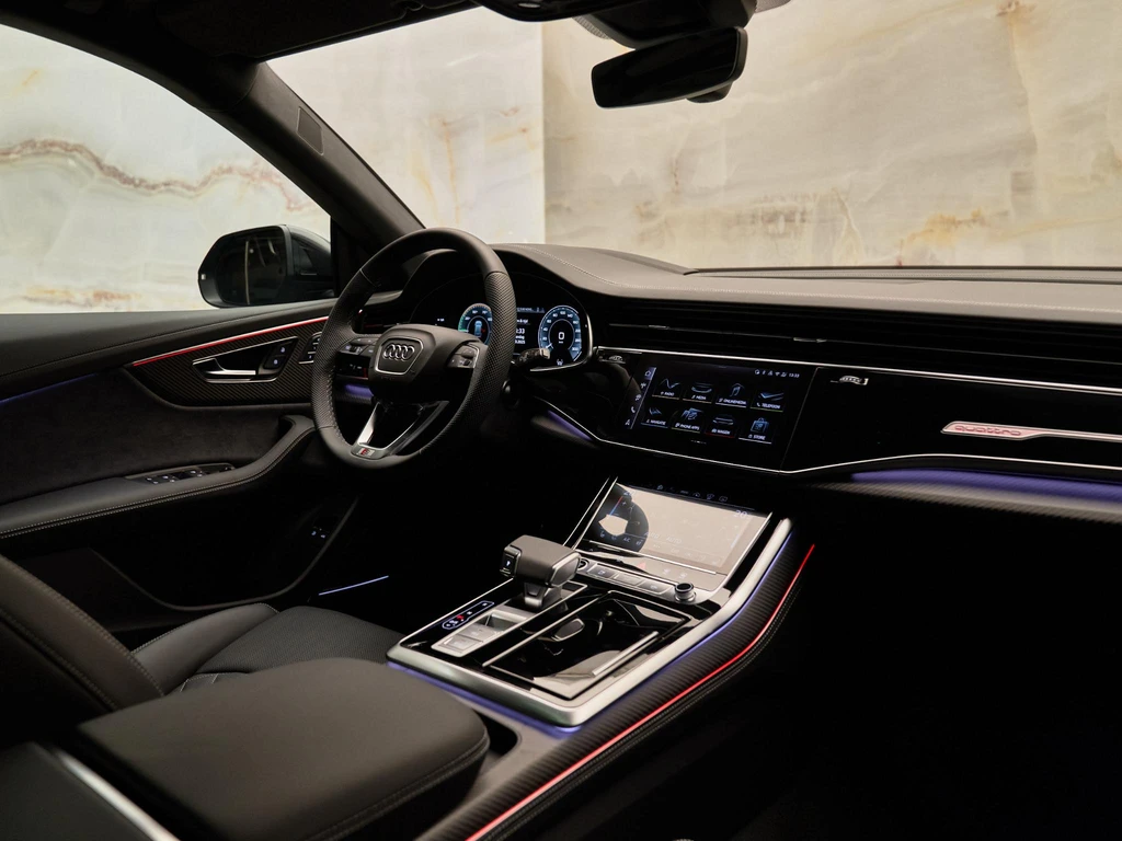 Audi Q8 – foto 12