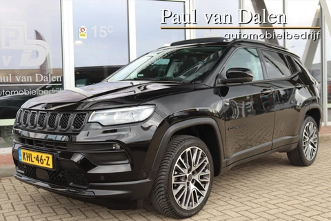 Jeep Compass 1.5 e-HYBRID AUTOMAAT LIMITED BLACK Panodak | Navi | 360 Camera | Keyless | Clima | Adapt.Cruise | Electr.Klep | Carplay/Android | 19 Inch Lm |