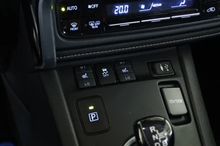 Toyota Auris – thumbnail 19