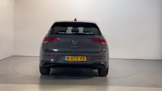 Volkswagen Golf – thumbnail 4