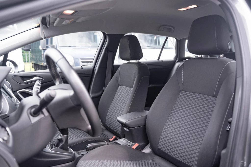 Opel Astra – foto 29