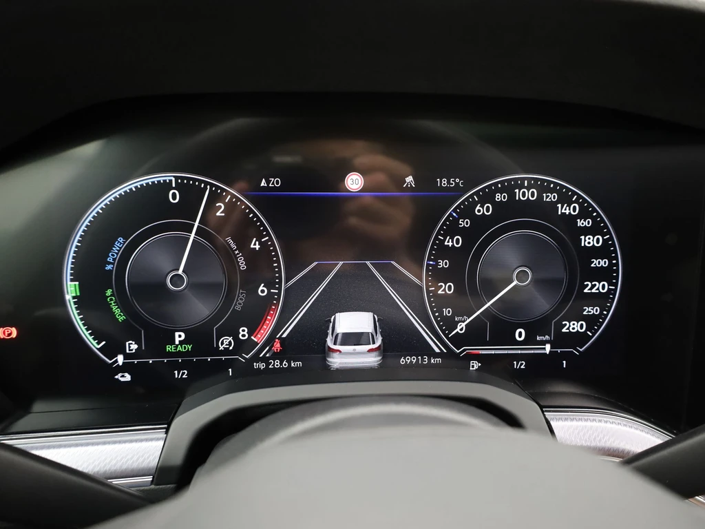 Volkswagen Touareg – foto 22