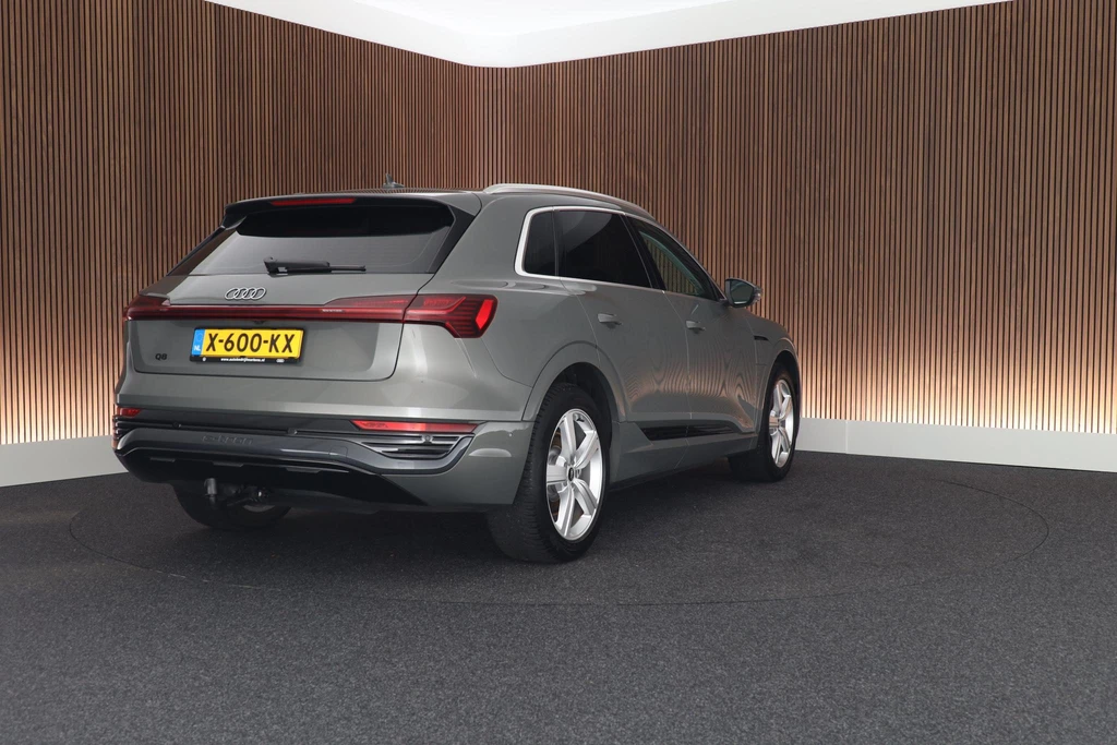 Audi Q8 e-tron – foto 4