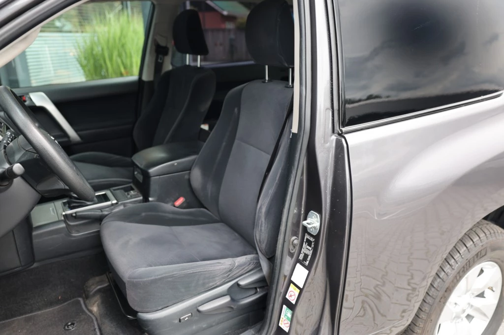 Toyota Land Cruiser – foto 9