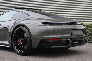 Porsche 911 – thumbnail 5