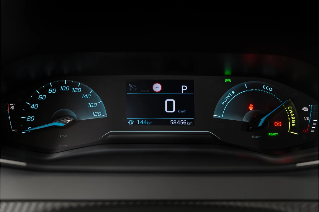 Peugeot e-208 – foto 11