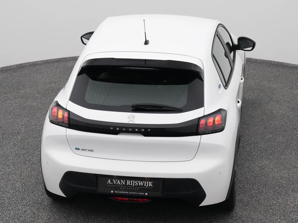 Peugeot e-208 – foto 12