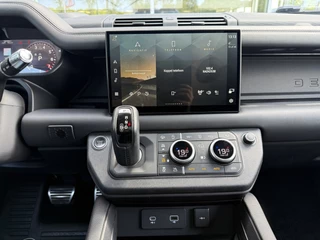 Land Rover Defender – thumbnail 37