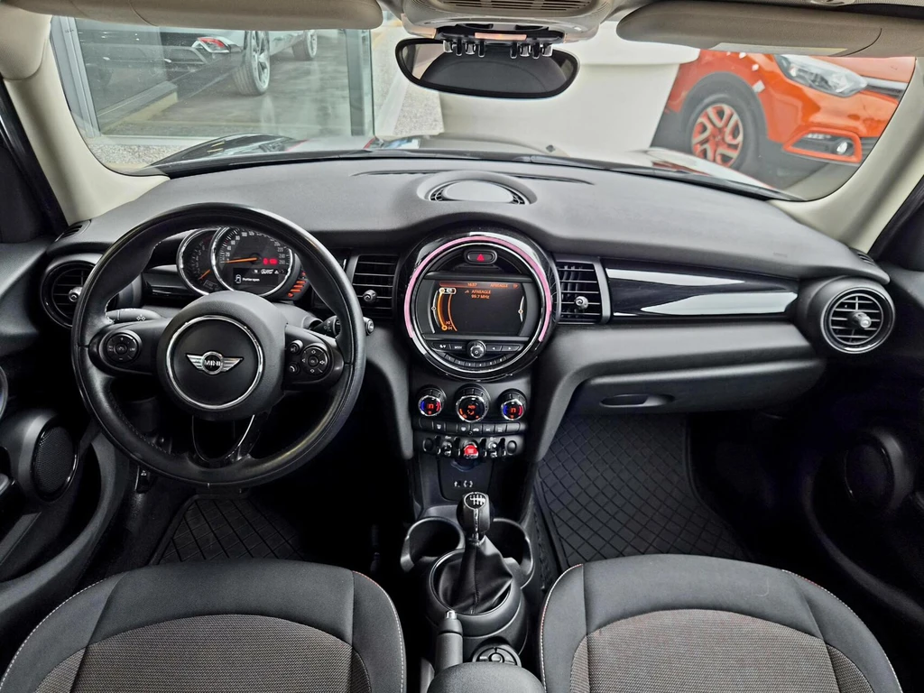 MINI 5-deurs – foto 14