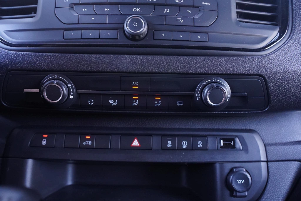 Opel Vivaro – foto 25